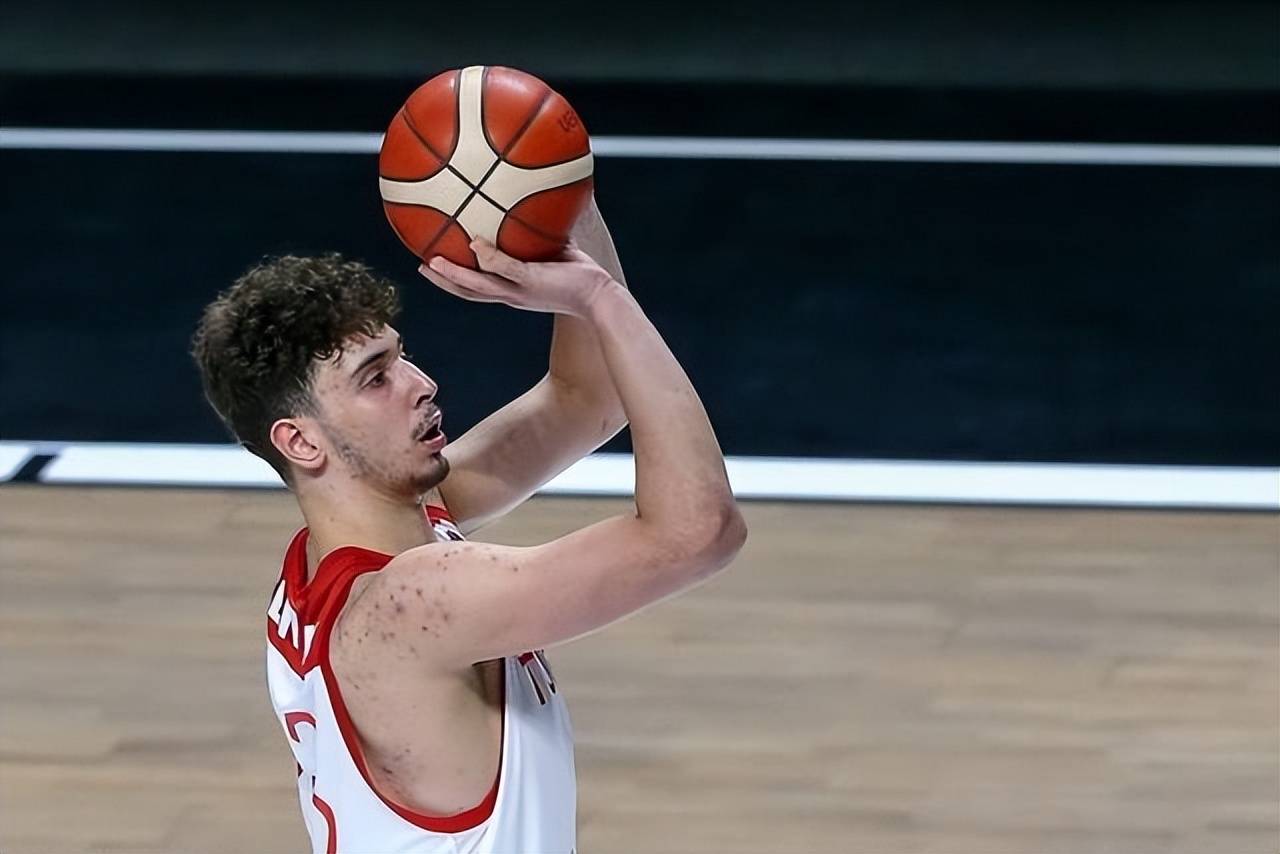 尼奥卡斯尔联客场失利，进攻端需加强的简单介绍