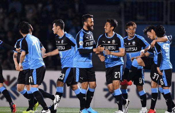 河床球迷现场助威,激发球队夺冠斗志的简单介绍 河床球迷现场助威,激发球队夺冠斗志的简单介绍