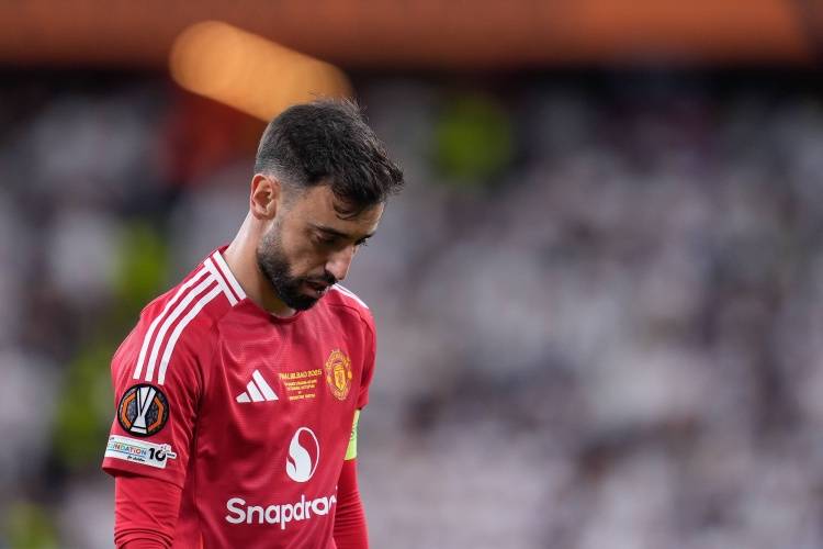 曼联外援训练状态火热，世俱杯淘汰赛关键战的简单介绍