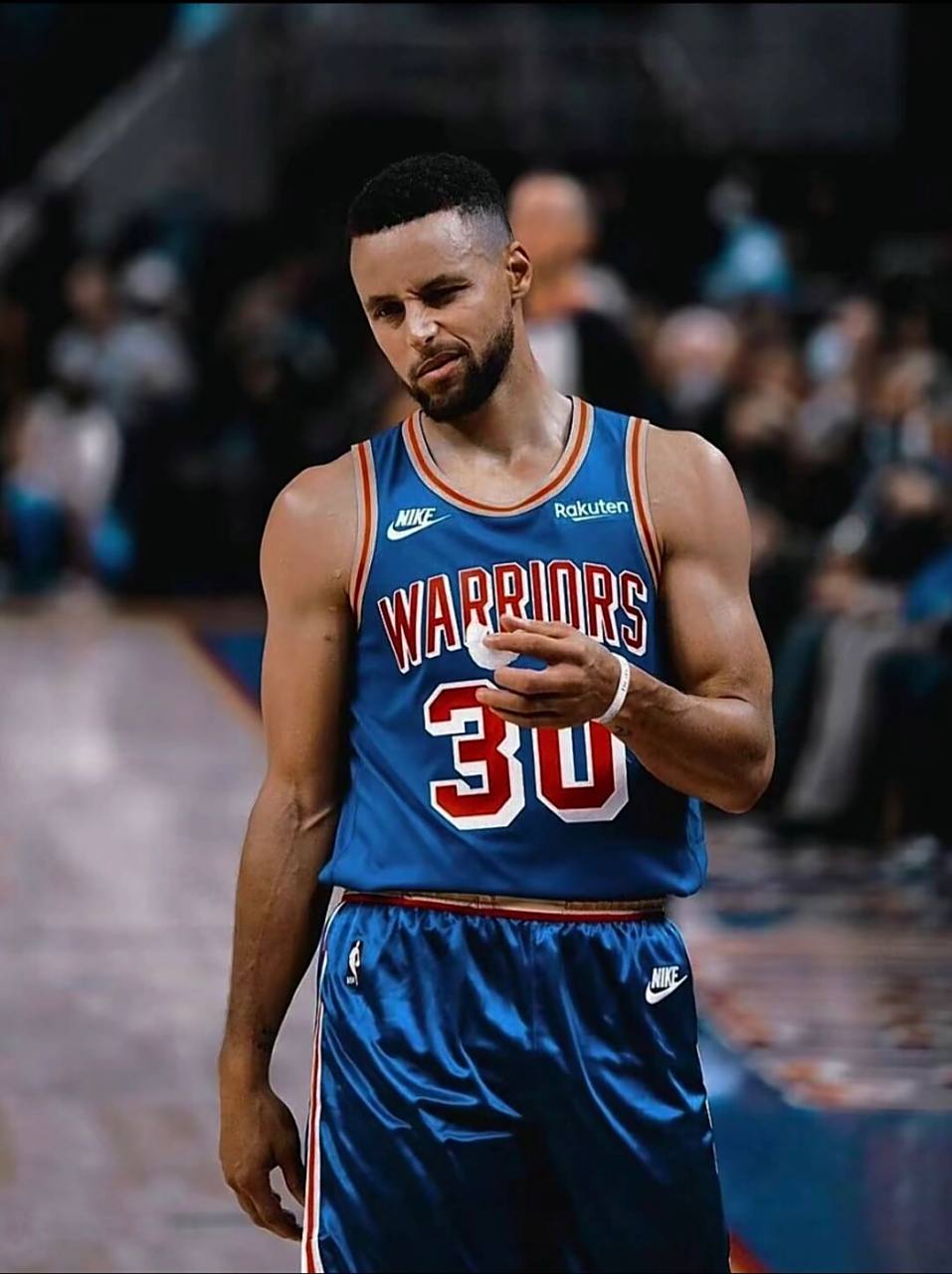 国际篮球明星:库里展现出色表现的简单介绍 国际篮球明星:库里展现出色表现的简单介绍