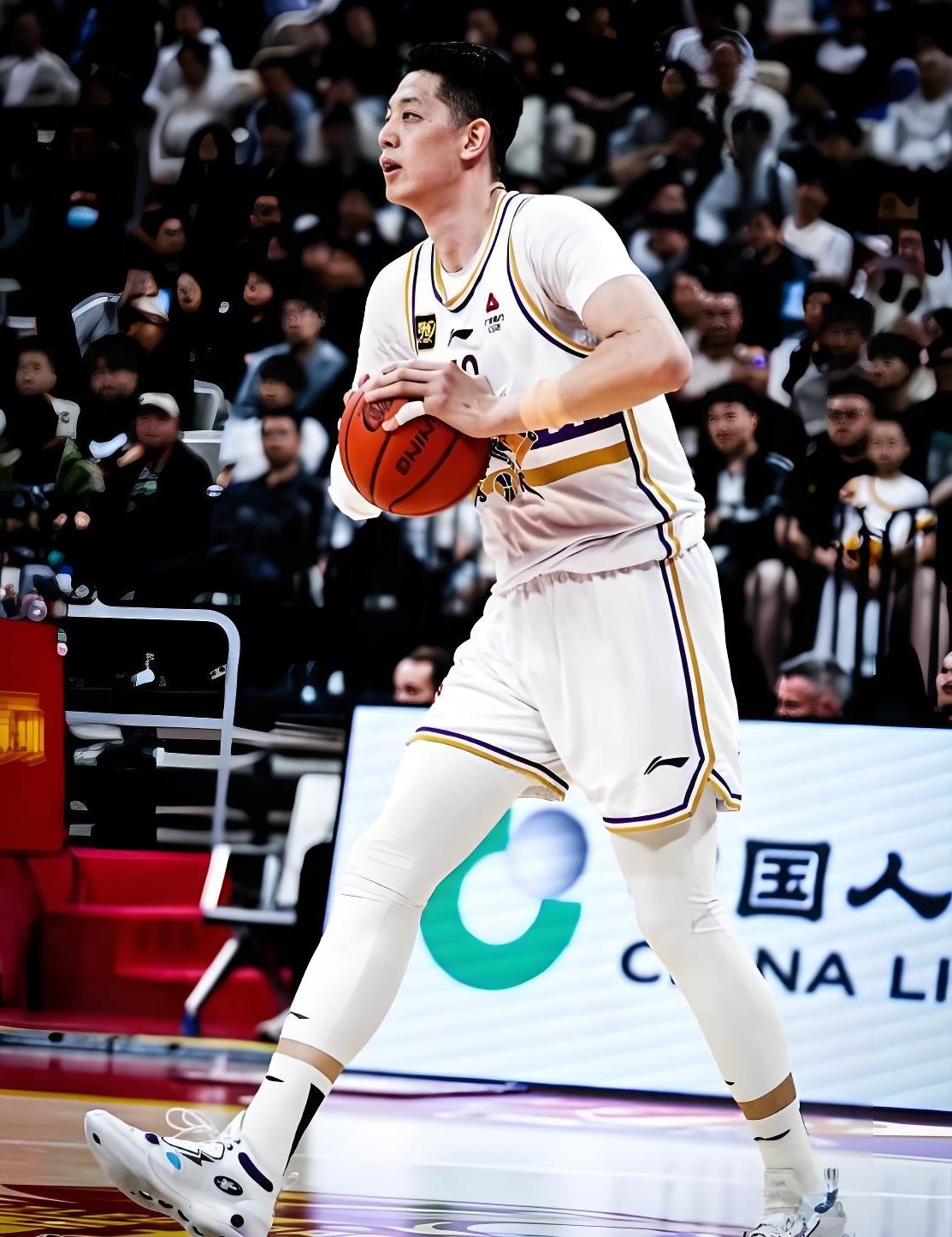 关于新疆男篮士气高涨,目标前进一步的信息 关于新疆男篮士气高涨,目标前进一步的信息