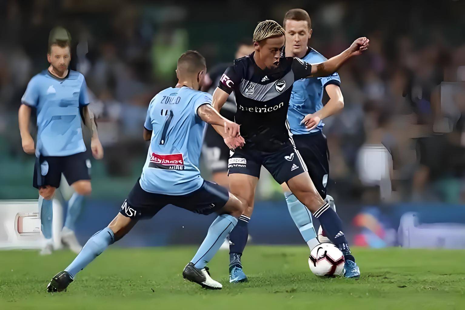 澳大利亚队在国际比赛中获得关键胜利 澳大利亚队在国际比赛中获得关键胜利