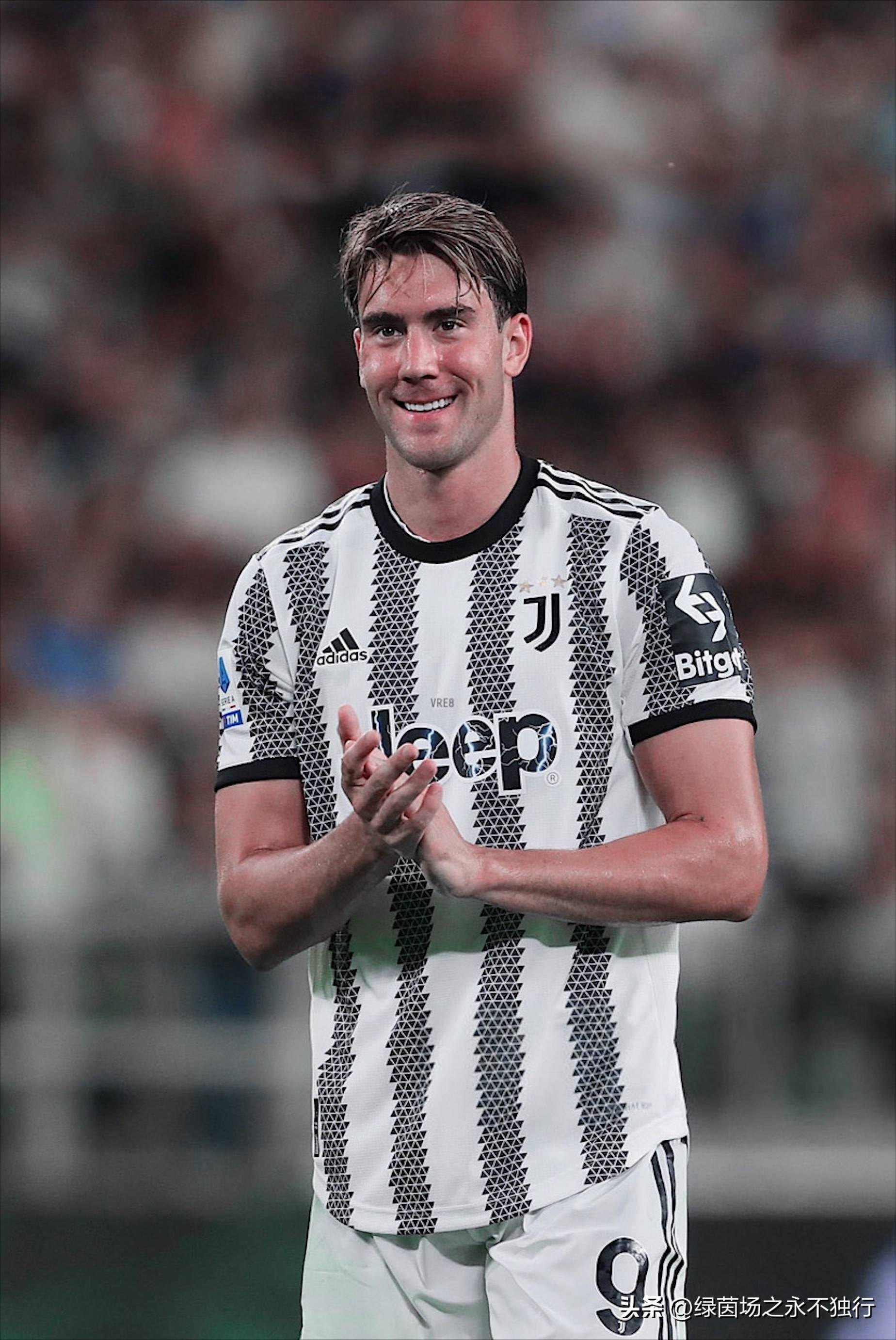 包含尤文图斯重返巅峰，向着冠军努力迈进的词条