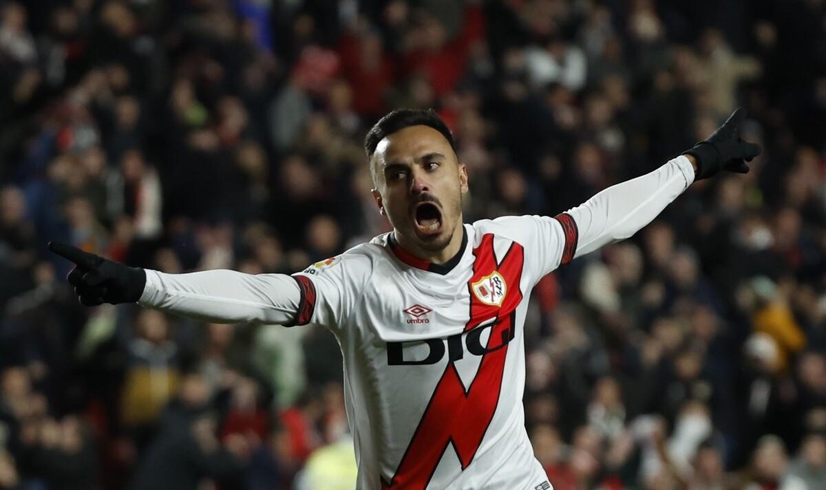 包含阿尔梅里亚做客挑战,希望突破对手防线的词条 包含阿尔梅里亚做客挑战,希望突破对手防线的词条