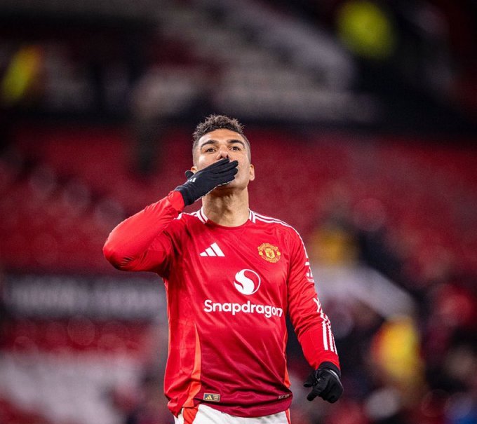 包含斯旺西客场挑战曼联，劲取三分的词条