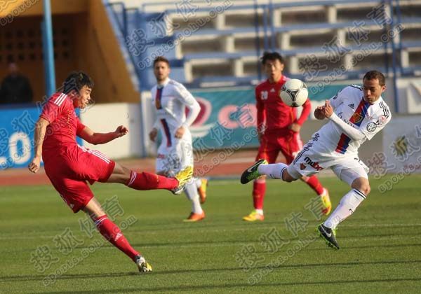 激战一触:球队备战情绪高涨的简单介绍 激战一触:球队备战情绪高涨的简单介绍