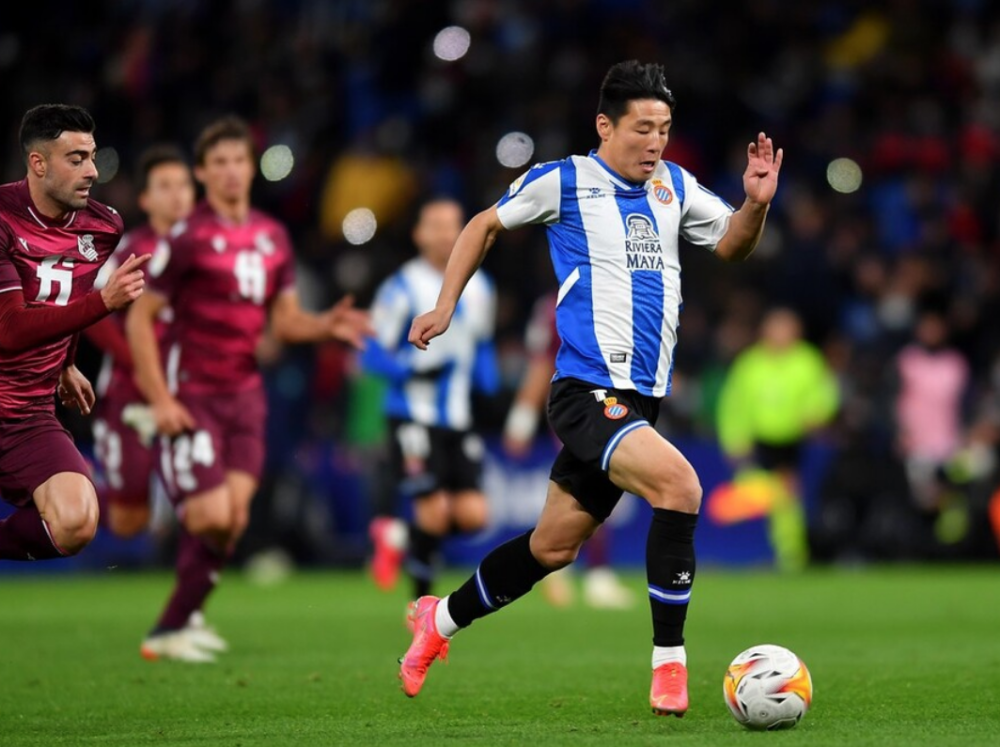 关于皇家社会险胜,继续保持领先优势!的信息 关于皇家社会险胜,继续保持领先优势!的信息