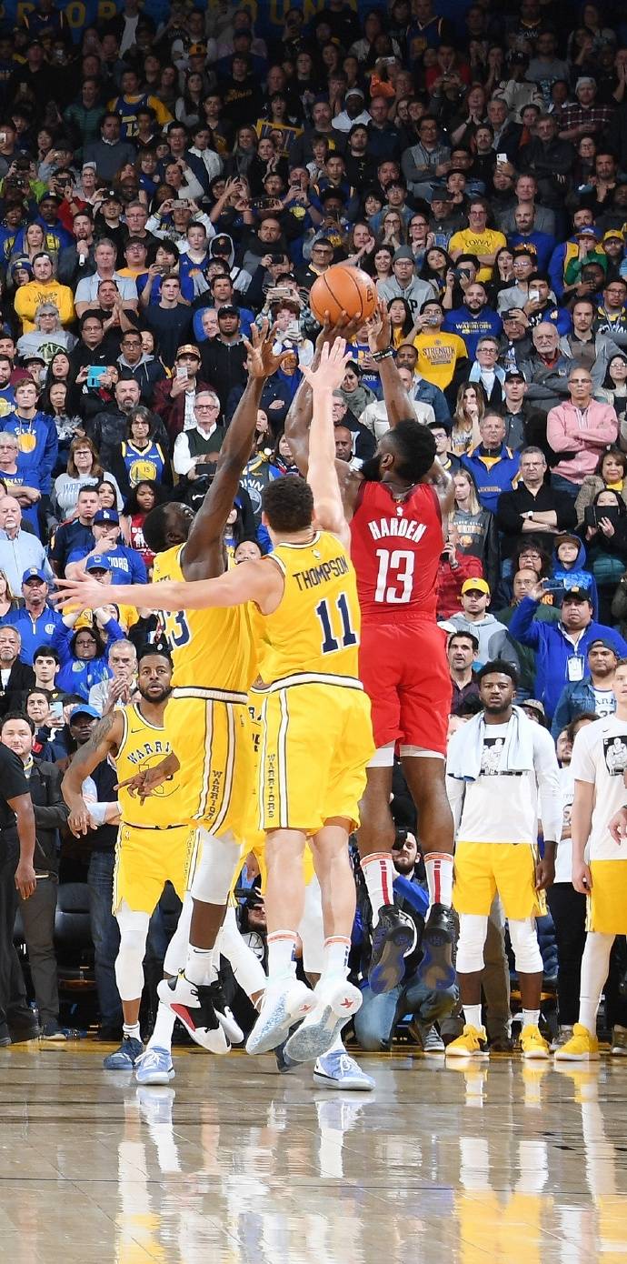 关于火箭击败雄鹿,哈登砍下40分的信息 关于火箭击败雄鹿,哈登砍下40分的信息