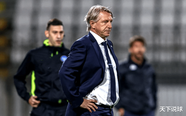 卡利亚里球队发挥出色,取得胜利 卡利亚里球队发挥出色,取得胜利